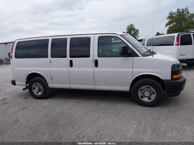 45929468 :رقم المزاد ، 1GAWGEFP7P1106546 vin ، 2023 Chevrolet Express Passenger Rwd 2500 Regular Wheelbase Ls مزاد بيع