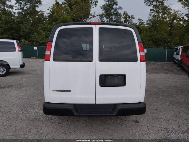45929468 :رقم المزاد ، 1GAWGEFP7P1106546 vin ، 2023 Chevrolet Express Passenger Rwd 2500 Regular Wheelbase Ls مزاد بيع