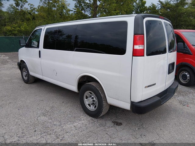 45929468 :رقم المزاد ، 1GAWGEFP7P1106546 vin ، 2023 Chevrolet Express Passenger Rwd 2500 Regular Wheelbase Ls مزاد بيع