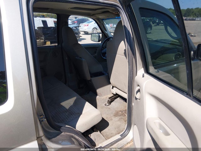 45929475 :رقم المزاد ، 1J4GL48K56W227252 vin ، 2006 Jeep Liberty Sport مزاد بيع