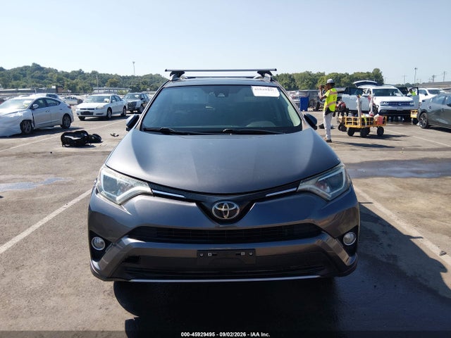 Продажа на аукционе авто 2018 Toyota Rav4 Xle, vin: 2T3WFREV5JW490742, номер лота: 45929495