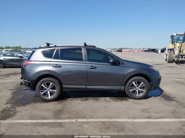 Продажа на аукционе авто 2018 Toyota Rav4 Xle, vin: 2T3WFREV5JW490742, номер лота: 45929495