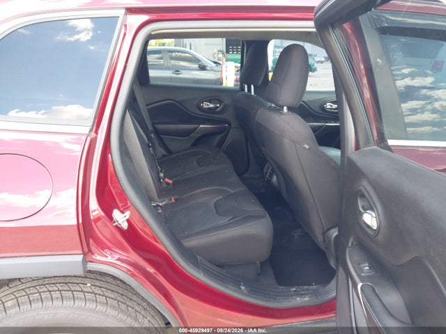45929497 :رقم المزاد ، 1C4PJMCB9KD350805 vin ، 2019 Jeep Cherokee Latitude 4x4 مزاد بيع