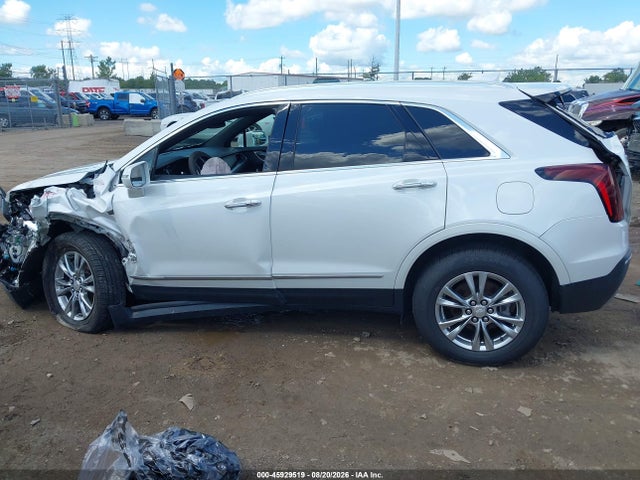 45929519 :رقم المزاد ، 1GYKNCRSXLZ214522 vin ، 2020 Cadillac Xt5 Fwd Premium Luxury مزاد بيع
