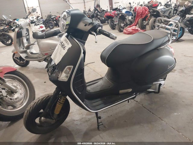 Vespa Gts 300 2021 ZAPMA39M9M5202204 Image 2