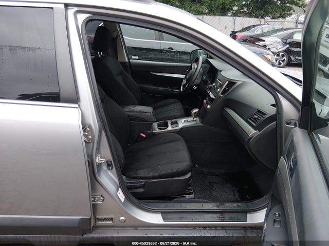 45929592 :رقم المزاد ، 4S4BRBCC4A3365566 vin ، 2010 Subaru Outback 2.5i Premium مزاد بيع