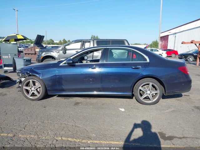 WDDZF4KB2HA051183 Mercedes-Benz E 300 4matic