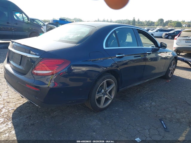 WDDZF4KB2HA051183 Mercedes-Benz E 300 4matic