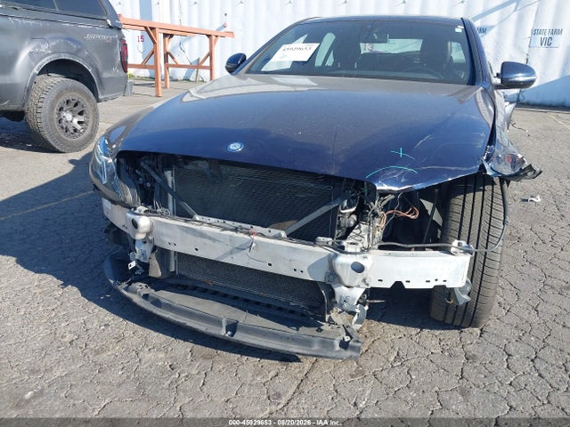WDDZF4KB2HA051183 Mercedes-Benz E 300 4matic