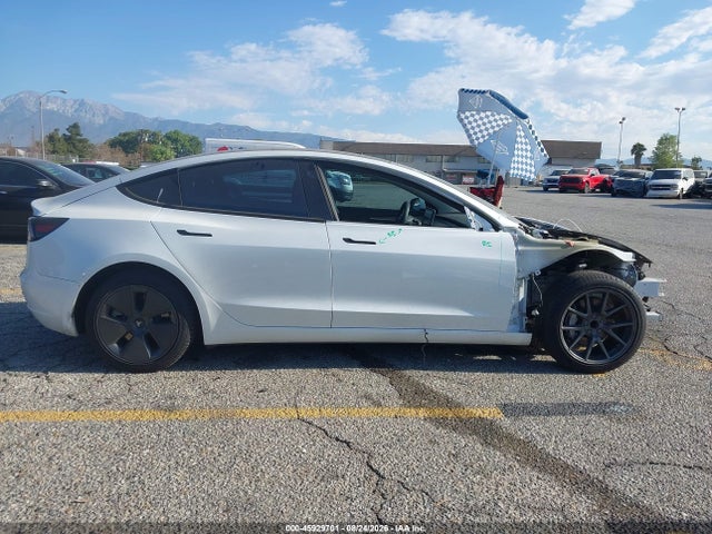 Tesla Model 3 Rear-wheel Drive 2023 5YJ3E1EA1PF494354 Image 13