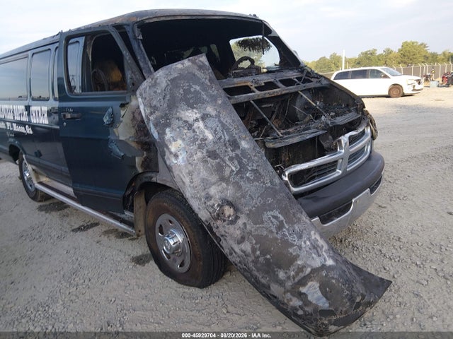 45929704 :رقم المزاد ، 2B5WB35Z7YK122144 vin ، 2000 Dodge Ram Wagon 3500 مزاد بيع