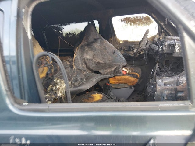 45929704 :رقم المزاد ، 2B5WB35Z7YK122144 vin ، 2000 Dodge Ram Wagon 3500 مزاد بيع