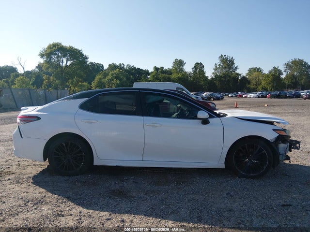 Продаж на аукціоні авто 2018 Toyota Camry Se, vin: 4T1B11HK4JU589027, номер лоту: 45929729