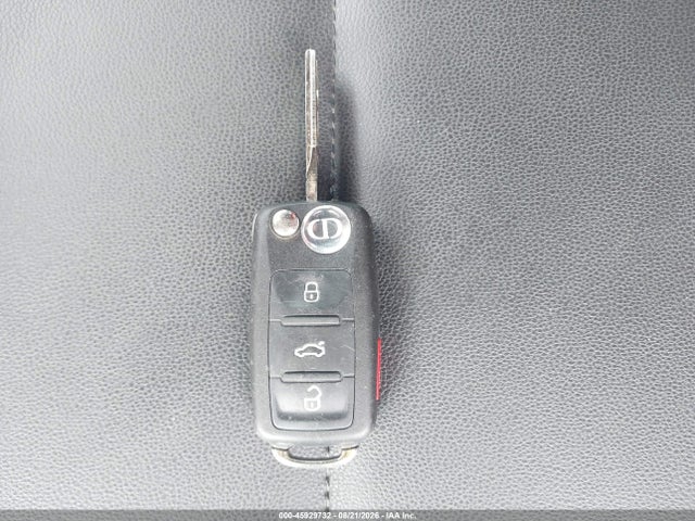 Aukcja sprzedaży 2013 Volkswagen Beetle 2.5l, vin: 3VWJP7AT3DM680316, numer aukcji: 45929732