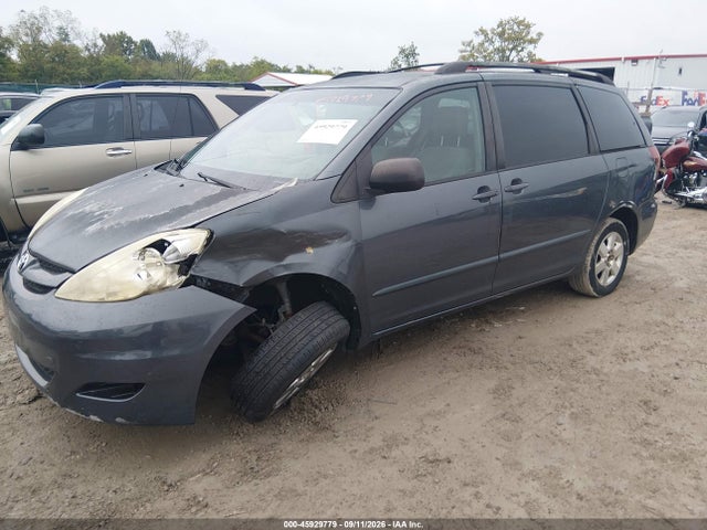 Продажа на аукционе авто 2006 Toyota Sienna Le, vin: 5TDZA23C56S454577, номер лота: 45929779