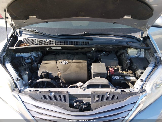 Продаж на аукціоні авто 2017 Toyota Sienna Xle 8 Passenger, vin: 5TDYZ3DC2HS884806, номер лоту: 45929813