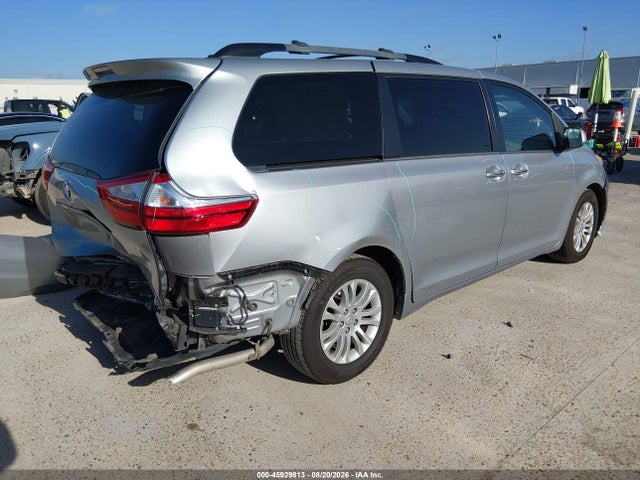 Продаж на аукціоні авто 2017 Toyota Sienna Xle 8 Passenger, vin: 5TDYZ3DC2HS884806, номер лоту: 45929813