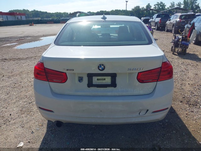 Продаж на аукціоні авто 2018 Bmw 320i Xdrive, vin: WBA8A3C52JA499692, номер лоту: 45929814
