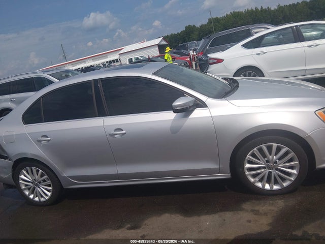 Продаж на аукціоні авто 2015 Volkswagen Jetta 1.8t Se, vin: 3VWD07AJ4FM410224, номер лоту: 45929843