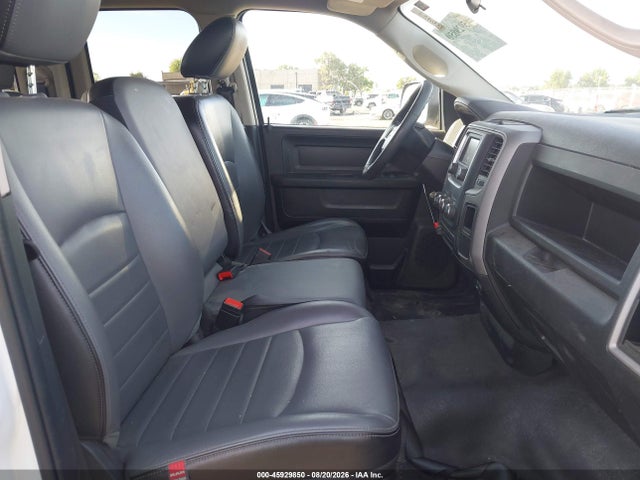 Продажа на аукционе авто 2023 Ram 1500 Classic Tradesman  4x2 6'4 Box, vin: 1C6RR6FG0PS592946, номер лота: 45929850