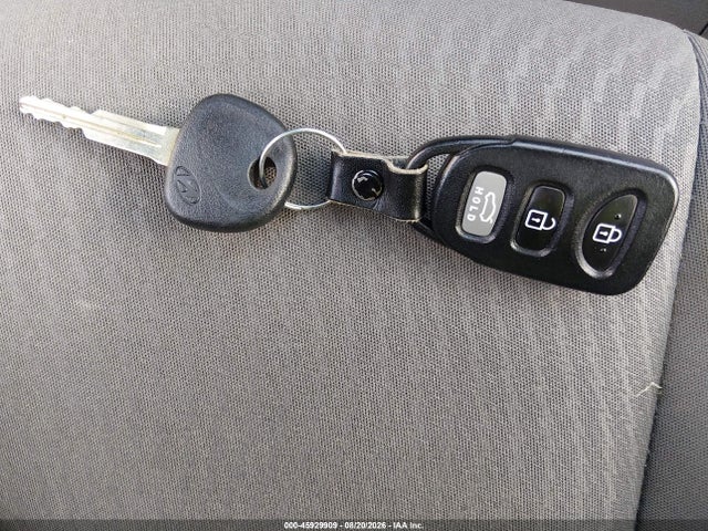 45929909 :رقم المزاد ، 5NPDH4AEXGH688033 vin ، 2016 Hyundai Elantra Se مزاد بيع