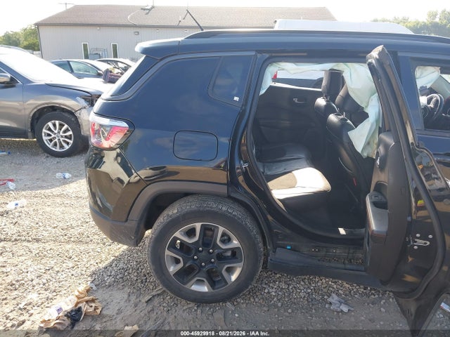 45929918 :رقم المزاد ، 3C4NJDDB3JT314672 vin ، 2018 Jeep Compass Trailhawk 4x4 مزاد بيع