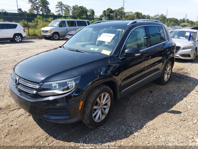 2017 Volkswagen Tiguan 2.0t Wolfsburg Edition მანქანა იყიდება აუქციონზე, vin: WVGSV7AX7HK015296, აუქციონის ნომერი: 45929946