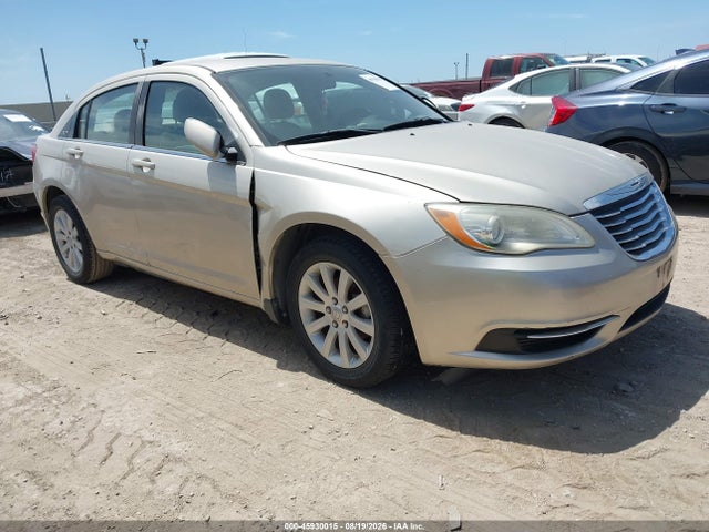 Aukcja sprzedaży 2013 Chrysler 200 Touring, vin: 1C3CCBBB1DN701237, numer aukcji: 45930015