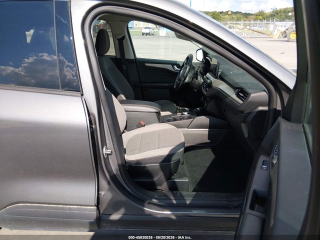 Продаж на аукціоні авто 2021 Ford Escape Se, vin: 1FMCU9G69MUA27322, номер лоту: 45930039