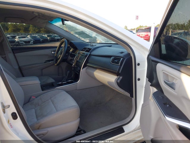 2015 Toyota Camry Le მანქანა იყიდება აუქციონზე, vin: 4T4BF1FK8FR457809, აუქციონის ნომერი: 45930041