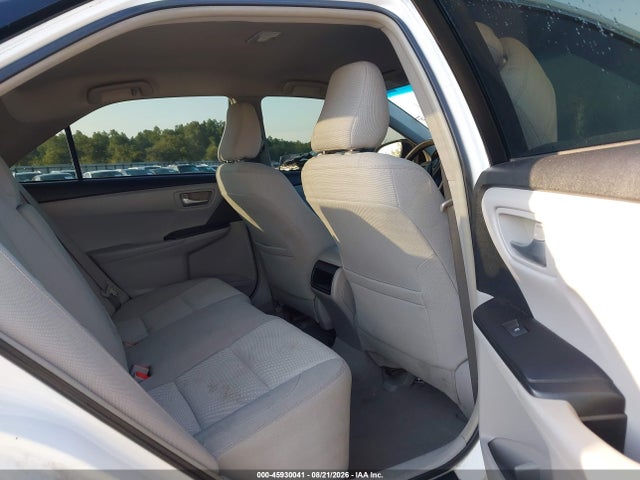 2015 Toyota Camry Le მანქანა იყიდება აუქციონზე, vin: 4T4BF1FK8FR457809, აუქციონის ნომერი: 45930041