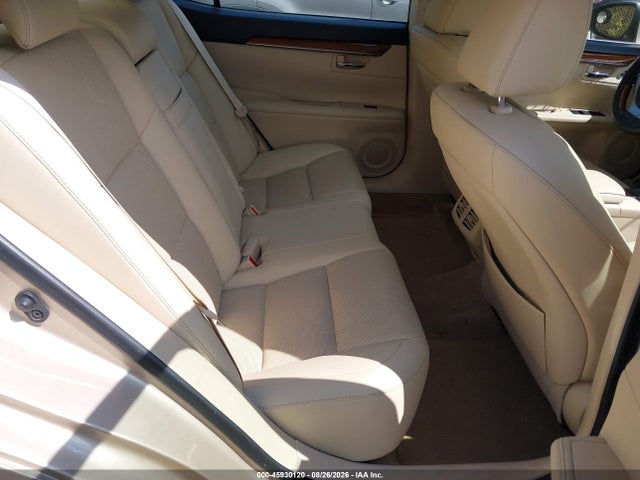 45930120 :رقم المزاد ، JTHBW1GG6F2081176 vin ، 2015 Lexus Es 300h مزاد بيع