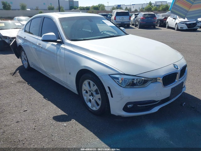 45930123 :رقم المزاد ، WBA8E1C33HA159193 vin ، 2017 Bmw 330e Iperformance مزاد بيع