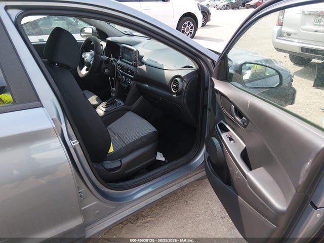 2021 Hyundai Kona Se მანქანა იყიდება აუქციონზე, vin: KM8K1CAAXMU661737, აუქციონის ნომერი: 45930125