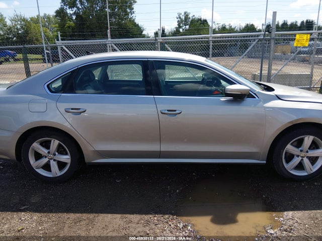Aukcja sprzedaży 2014 Volkswagen Passat 1.8t Wolfsburg Edition, vin: 1VWAT7A32EC053637, numer aukcji: 45930133