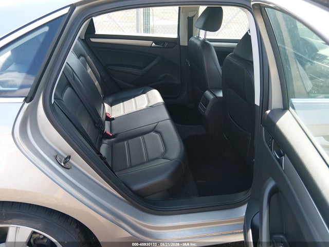 Aukcja sprzedaży 2014 Volkswagen Passat 1.8t Wolfsburg Edition, vin: 1VWAT7A32EC053637, numer aukcji: 45930133