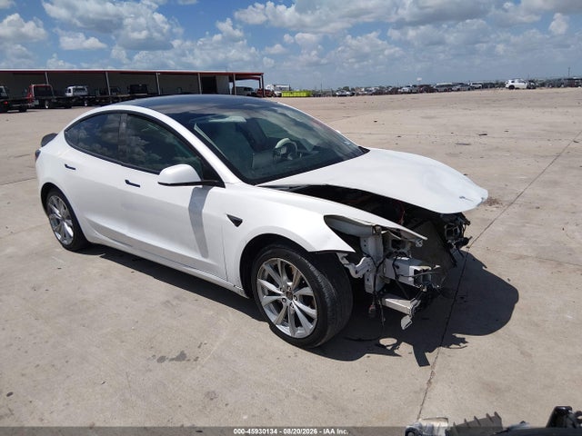 Продаж на аукціоні авто 2022 Tesla Model 3, vin: 5YJ3E1EB4NF108483, номер лоту: 45930134