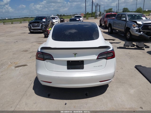 45930134 :رقم المزاد ، 5YJ3E1EB4NF108483 vin ، 2022 Tesla Model 3 مزاد بيع