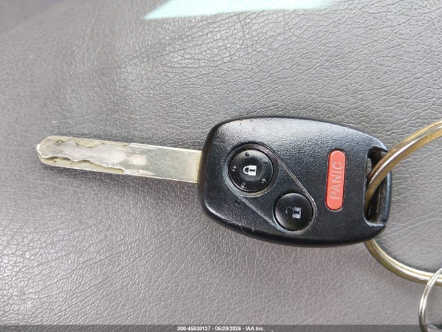 45930137 :رقم المزاد ، 5FNRL3H23AB109707 vin ، 2010 Honda Odyssey Lx مزاد بيع