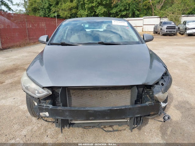Продажа на аукционе авто 2018 Hyundai Elantra Sel, vin: 5NPD84LFXJH261707, номер лота: 45930189