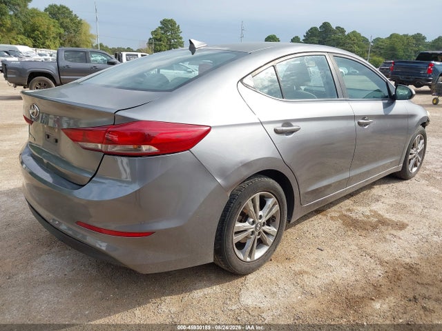 Продажа на аукционе авто 2018 Hyundai Elantra Sel, vin: 5NPD84LFXJH261707, номер лота: 45930189