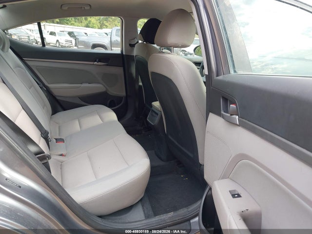 Продажа на аукционе авто 2018 Hyundai Elantra Sel, vin: 5NPD84LFXJH261707, номер лота: 45930189