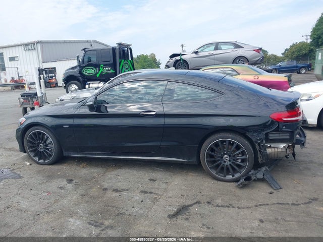 2018 Mercedes-benz C 300 4matic მანქანა იყიდება აუქციონზე, vin: WDDWJ4KB6JF656995, აუქციონის ნომერი: 45930227