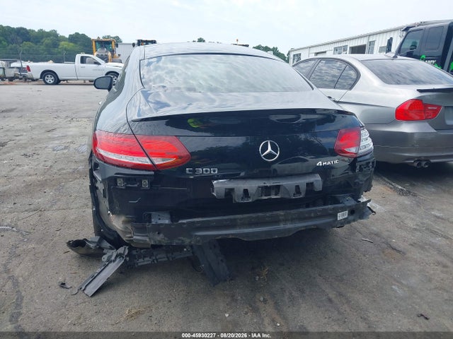 2018 Mercedes-benz C 300 4matic მანქანა იყიდება აუქციონზე, vin: WDDWJ4KB6JF656995, აუქციონის ნომერი: 45930227