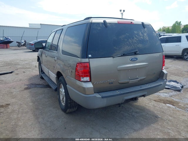2003 Ford Expedition Xlt მანქანა იყიდება აუქციონზე, vin: 1FMPU15L33LC06469, აუქციონის ნომერი: 45930249