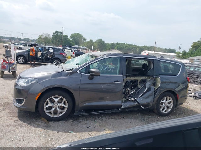 Aukcja sprzedaży 2018 Chrysler Pacifica Touring Plus, vin: 2C4RC1FG4JR128161, numer aukcji: 45930259