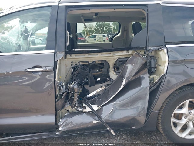 Aukcja sprzedaży 2018 Chrysler Pacifica Touring Plus, vin: 2C4RC1FG4JR128161, numer aukcji: 45930259