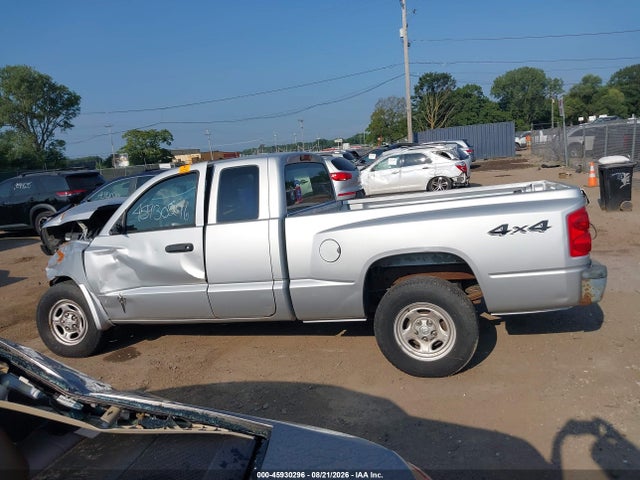 2007 Dodge Dakota St მანქანა იყიდება აუქციონზე, vin: 1D7HW22K47S104104, აუქციონის ნომერი: 45930296
