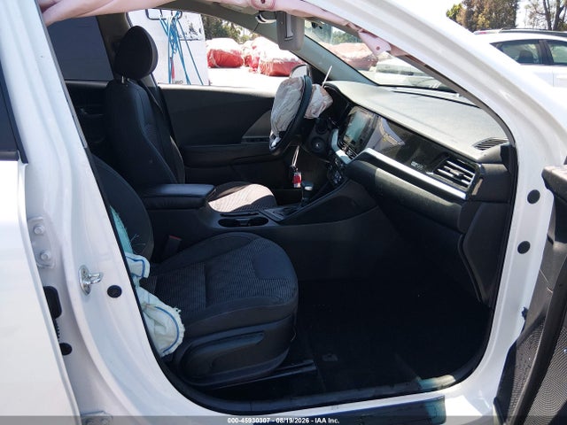 45930307 :رقم المزاد ، KNDCB3LC9N5510162 vin ، 2022 Kia Niro Lx مزاد بيع