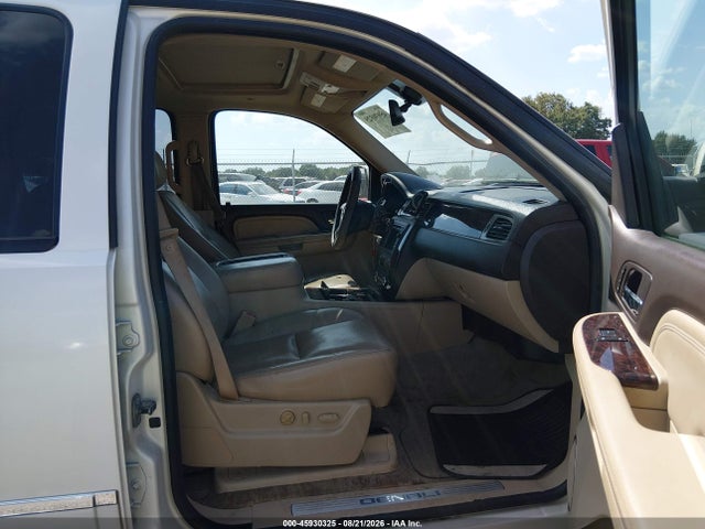 45930325 :رقم المزاد ، 1GKFC06209R296144 vin ، 2009 Gmc Yukon Xl Denali Denali مزاد بيع
